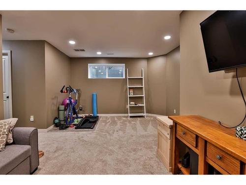 574 Mary Cameron Crescent North, Lethbridge, AB - Indoor