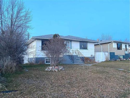 1703 2B Avenue North, Lethbridge, AB - Outdoor