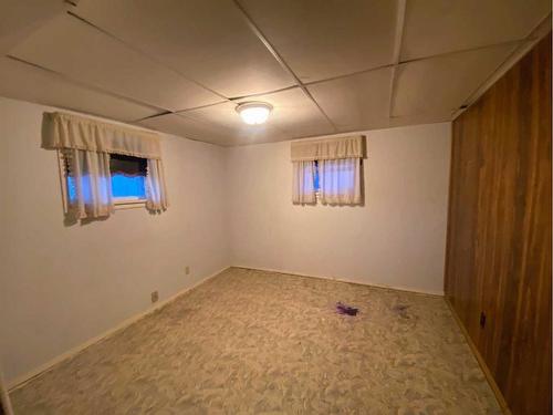 1703 2B Avenue North, Lethbridge, AB - Indoor Photo Showing Other Room