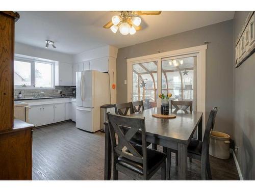 2301 13 Street, Coaldale, AB - Indoor Photo Showing Dining Room