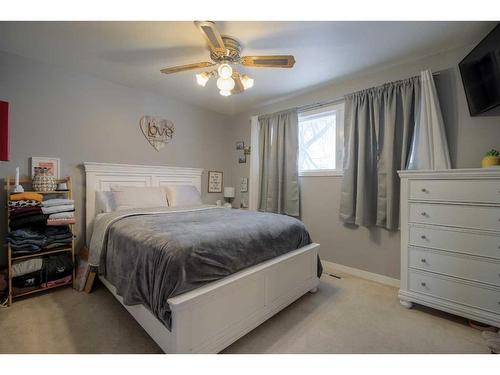 2301 13 Street, Coaldale, AB - Indoor Photo Showing Bedroom