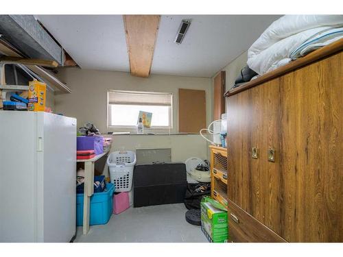 2301 13 Street, Coaldale, AB - Indoor