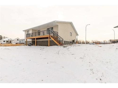 308 Bridge Crossing Close, Raymond, AB - Outdoor