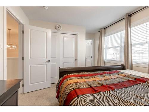 351 Mildred Dobbs Boulevard North, Lethbridge, AB - Indoor Photo Showing Bedroom