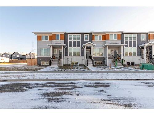 351 Mildred Dobbs Boulevard North, Lethbridge, AB - Outdoor With Facade