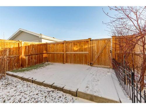 351 Mildred Dobbs Boulevard North, Lethbridge, AB - Outdoor