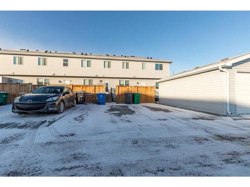 351 Mildred Dobbs Boulevard North, Lethbridge, AB - Outdoor With Exterior