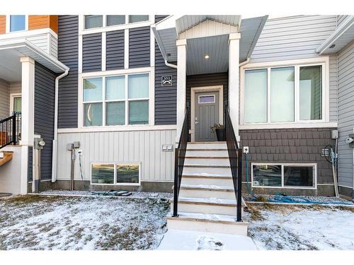 351 Mildred Dobbs Boulevard North, Lethbridge, AB - Outdoor