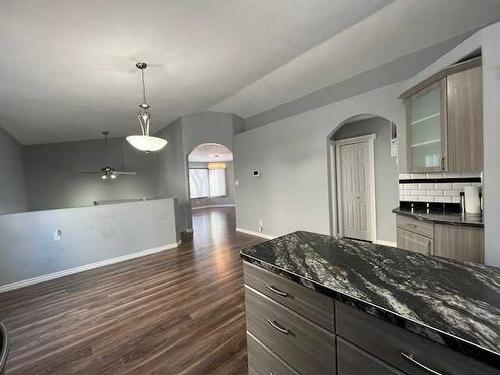 5308 52 Street, Taber, AB - Indoor Photo Showing Kitchen