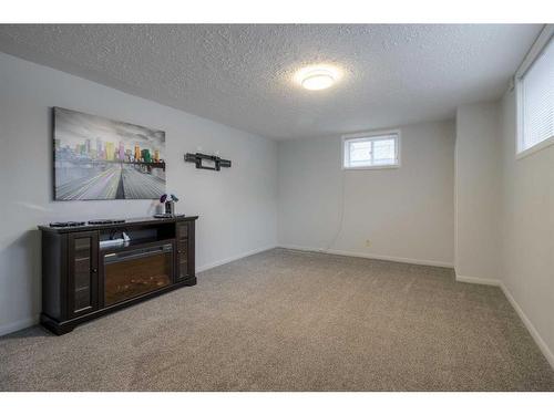 2018 10 Avenue South, Lethbridge, AB - Indoor Photo Showing Other Room