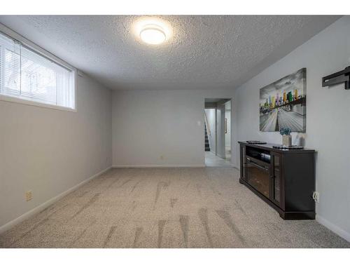 2018 10 Avenue South, Lethbridge, AB - Indoor Photo Showing Other Room