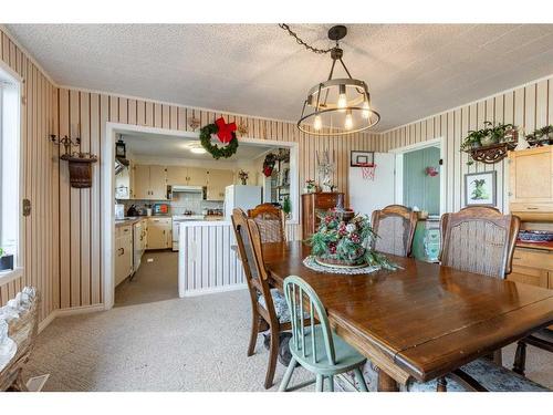 282 W 4 Avenue South, Magrath, AB - Indoor Photo Showing Dining Room