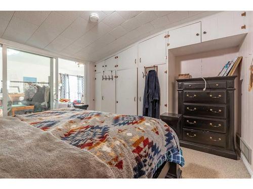 282 W 4 Avenue South, Magrath, AB - Indoor Photo Showing Bedroom