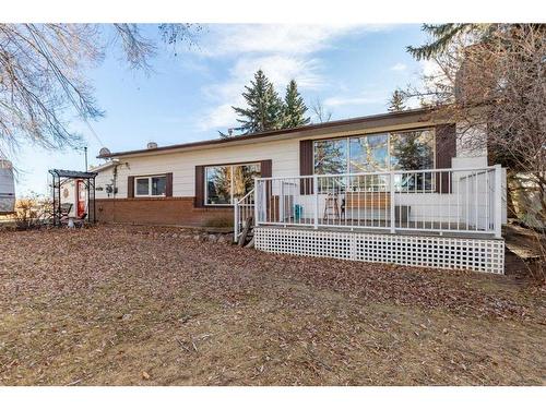 282 W 4 Avenue South, Magrath, AB - Outdoor With Deck Patio Veranda