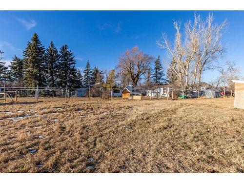 282 W 4 Avenue South, Magrath, AB - Outdoor