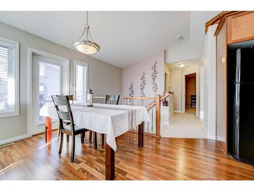 351 Mt Sunburst Way West, Lethbridge, AB - Indoor Photo Showing Dining Room