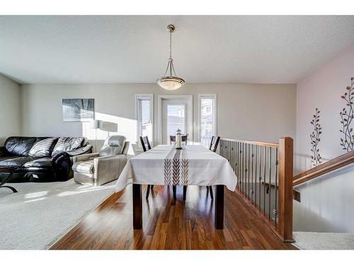 351 Mt Sunburst Way West, Lethbridge, AB - Indoor Photo Showing Dining Room