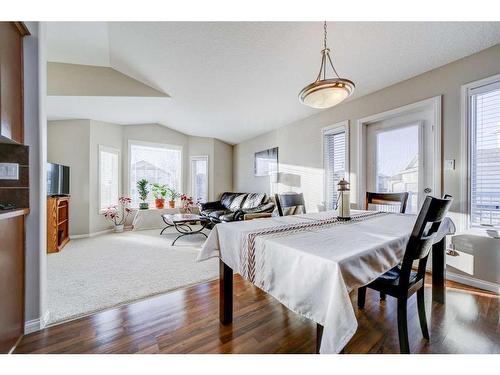 351 Mt Sunburst Way West, Lethbridge, AB - Indoor Photo Showing Dining Room