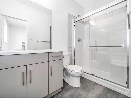 2526 46 Street South, Lethbridge, AB - Indoor Photo Showing Bathroom