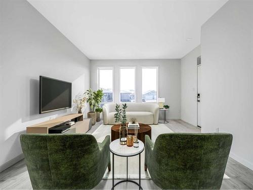 2526 46 Street South, Lethbridge, AB - Indoor Photo Showing Living Room