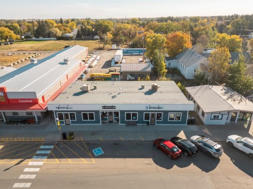 19 Broadway North, Raymond, AB 