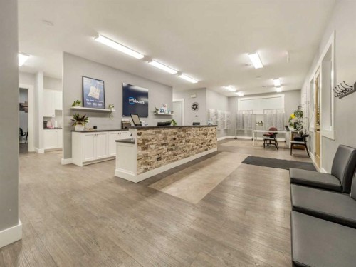 19 Broadway North, Raymond, AB 