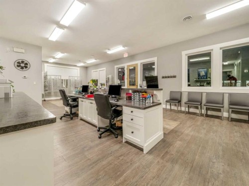 19 Broadway North, Raymond, AB 