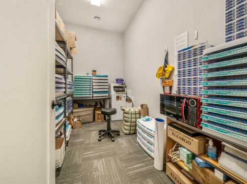 19 Broadway North, Raymond, AB 