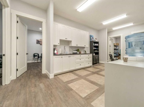 19 Broadway North, Raymond, AB 