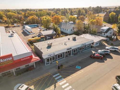19 Broadway North, Raymond, AB 