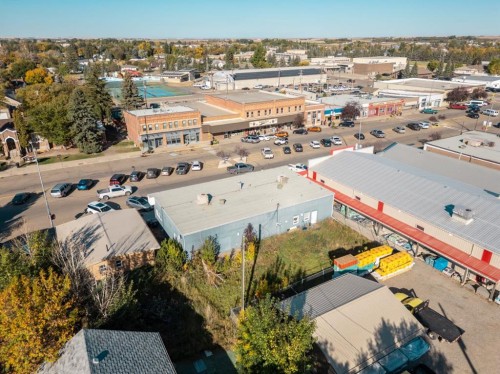 19 Broadway North, Raymond, AB 