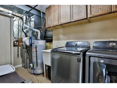 81 Salish Place West, Lethbridge, AB - Indoor Photo Showing Laundry Room