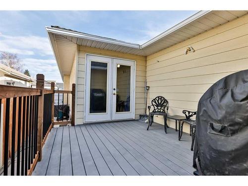 2 Ermineview Place North, Lethbridge, AB - Outdoor With Deck Patio Veranda With Exterior