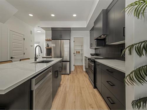 2911 47 Street South, Lethbridge, AB - Indoor Photo Showing Kitchen With Upgraded Kitchen