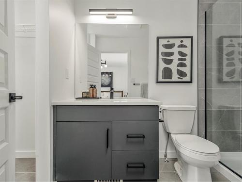 2911 47 Street South, Lethbridge, AB - Indoor Photo Showing Bathroom