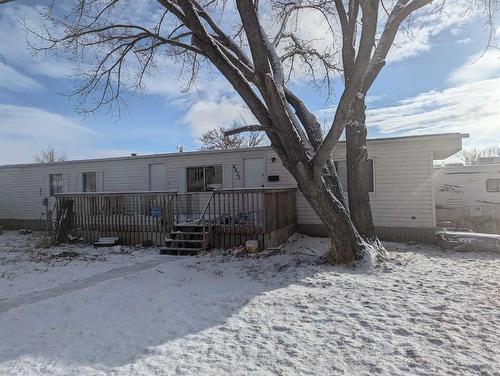 4825 Miners Road West, Coalhurst, AB - Outdoor