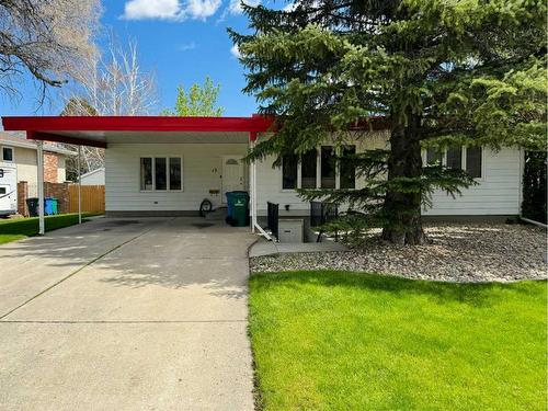 13 Dalhousie Road West, Lethbridge, AB - Outdoor