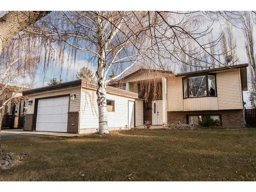 23 Red Crow Boulevard West, Lethbridge, AB - Outdoor With Facade