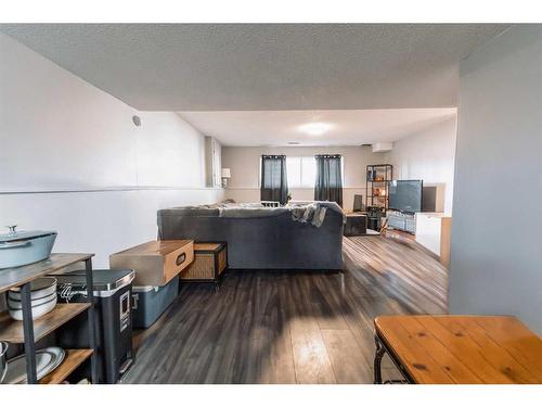 23 Red Crow Boulevard West, Lethbridge, AB - Indoor