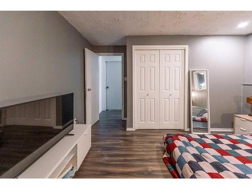 23 Red Crow Boulevard West, Lethbridge, AB - Indoor Photo Showing Bedroom