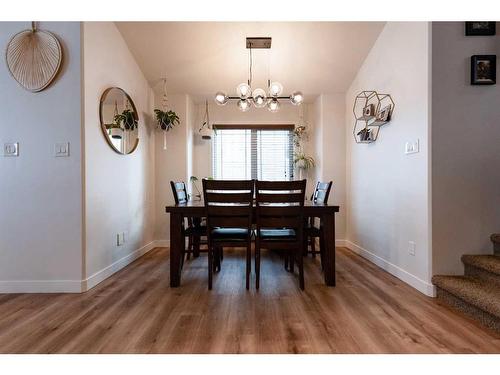 244 Mildred Dobbs Boulevard North, Lethbridge, AB - Indoor Photo Showing Dining Room