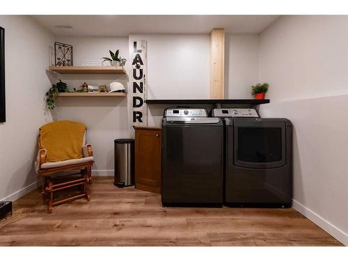 244 Mildred Dobbs Boulevard North, Lethbridge, AB - Indoor Photo Showing Laundry Room