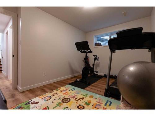 244 Mildred Dobbs Boulevard North, Lethbridge, AB - Indoor Photo Showing Gym Room