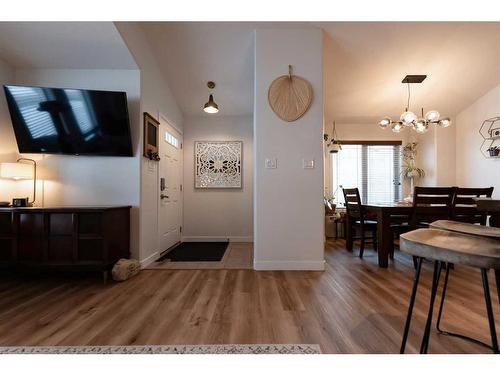 244 Mildred Dobbs Boulevard North, Lethbridge, AB - Indoor Photo Showing Dining Room