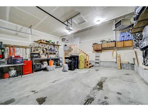 358 Mt Sundance Landing West, Lethbridge, AB - Indoor Photo Showing Garage