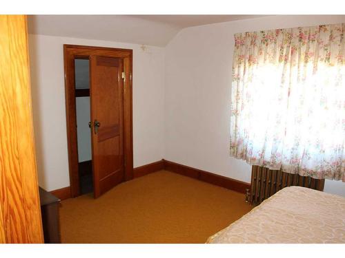 134004 Rg Rd 223, Rural Vulcan County, AB - Indoor Photo Showing Bedroom