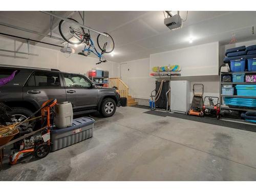 19 Montrose Way West, Lethbridge, AB - Indoor Photo Showing Garage