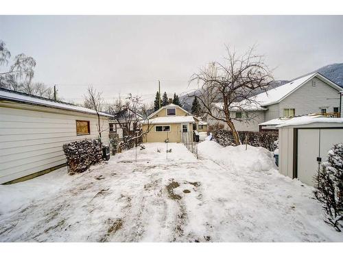 13250 19 Avenue, Blairmore, AB - Outdoor