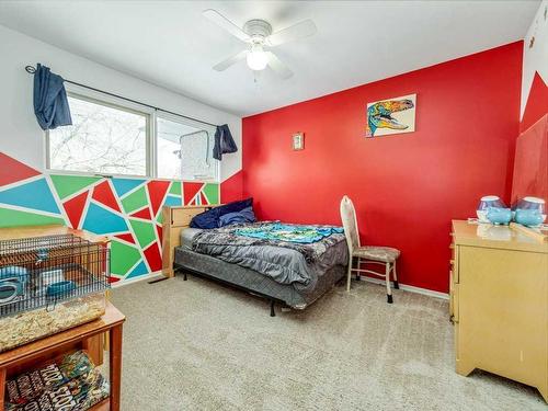 1913 13 Avenue North, Lethbridge, AB - Indoor Photo Showing Bedroom