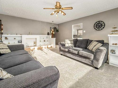 1913 13 Avenue North, Lethbridge, AB - Indoor Photo Showing Living Room